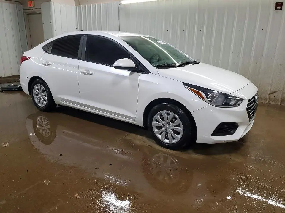 2021 HYUNDAI ACCENT SE  