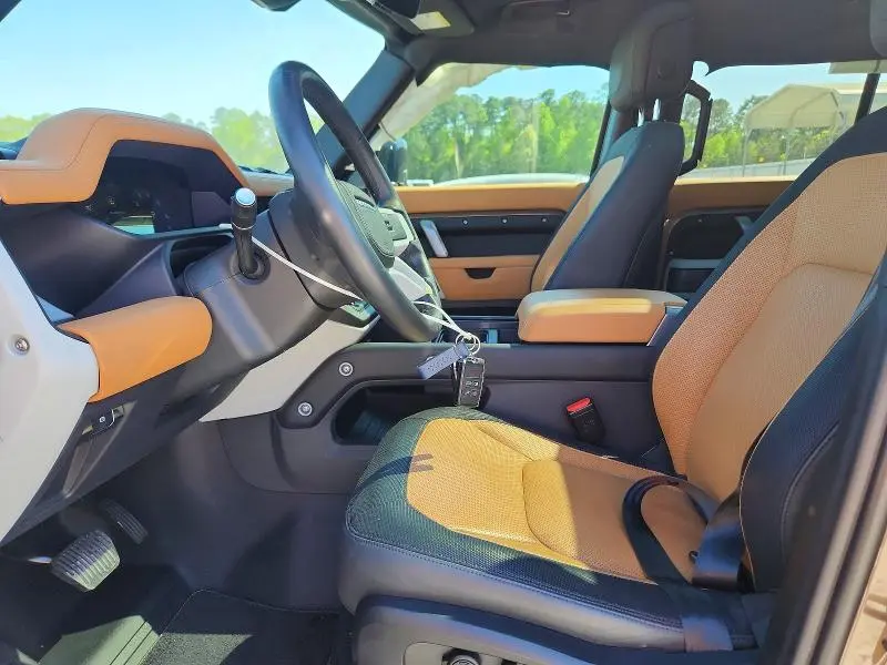 2023 LAND ROVER DEFENDER 110 X-DYNAMIC SE  