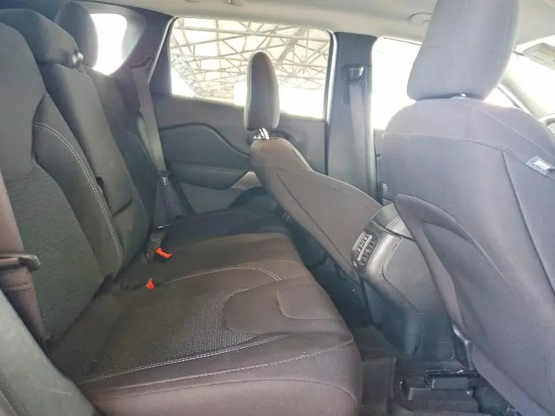 2021 JEEP CHEROKEE LATITUDE  