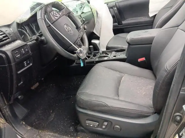 2023 TOYOTA 4RUNNER SE  