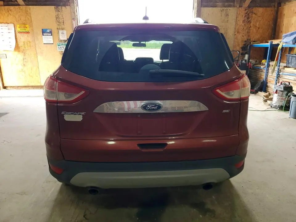 2016 FORD ESCAPE SE  