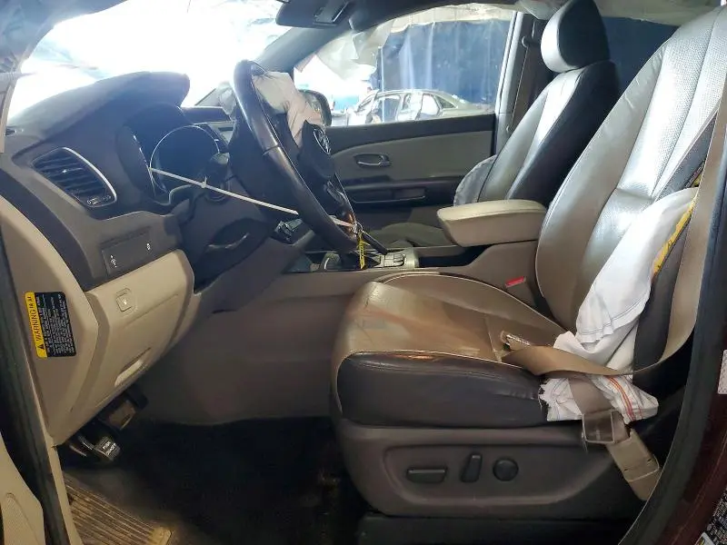 2017 KIA SEDONA LX  