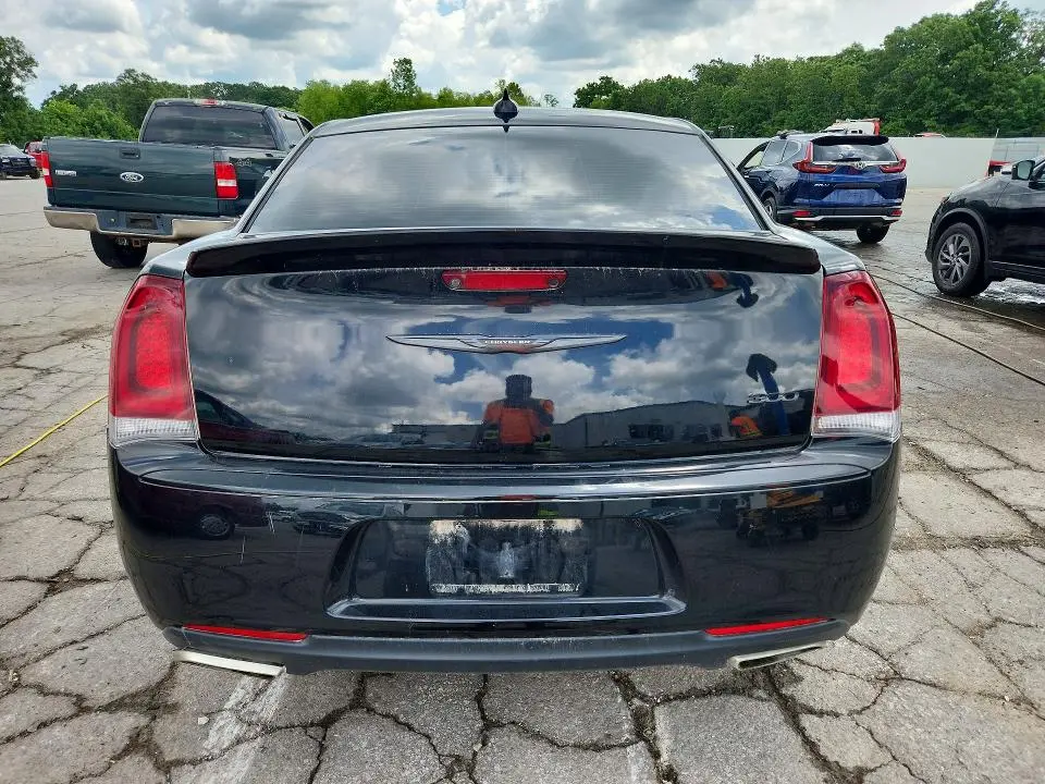 2022 CHRYSLER 300 TOURING  
