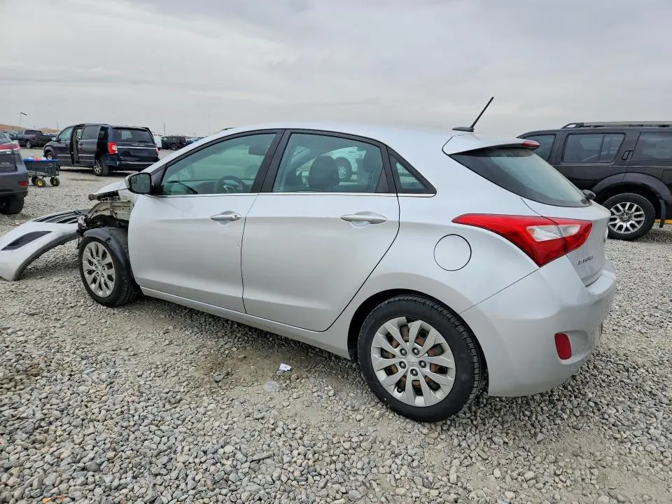 2016 HYUNDAI ELANTRA GT BASE  