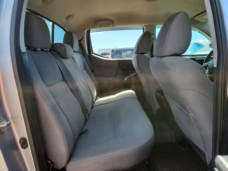2019 TOYOTA TACOMA SR5 V6  