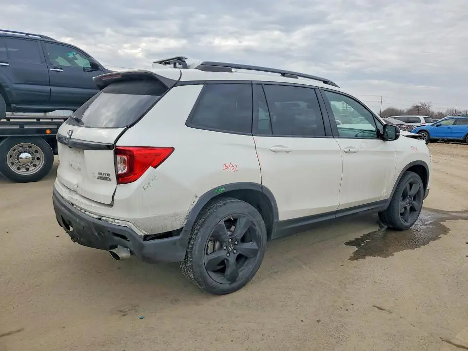 2019 HONDA PASSPORT ELITE  