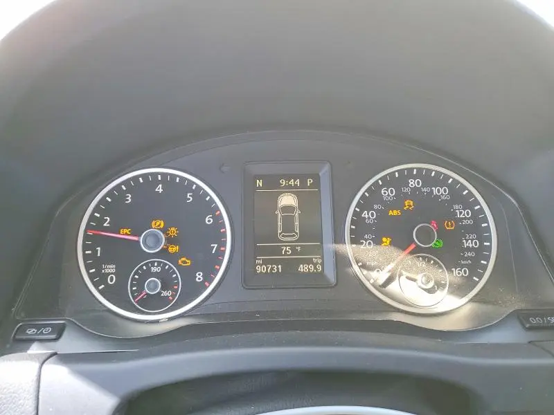 2017 VOLKSWAGEN TIGUAN SPORT  