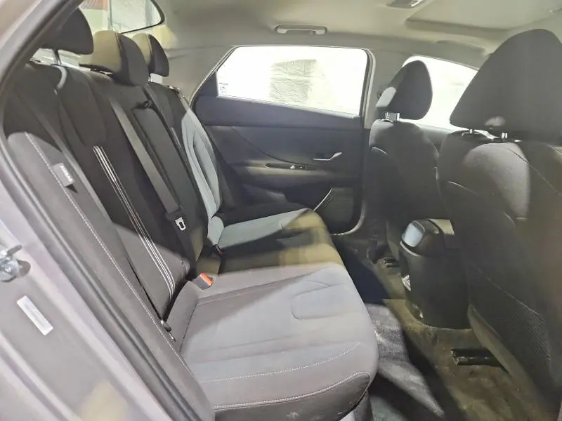 2025 HYUNDAI ELANTRA SEL  