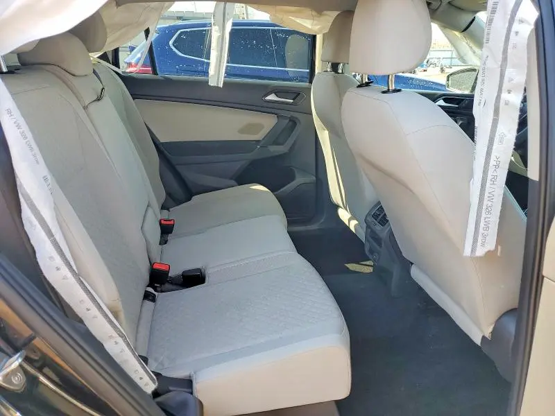 2018 VOLKSWAGEN TIGUAN S  