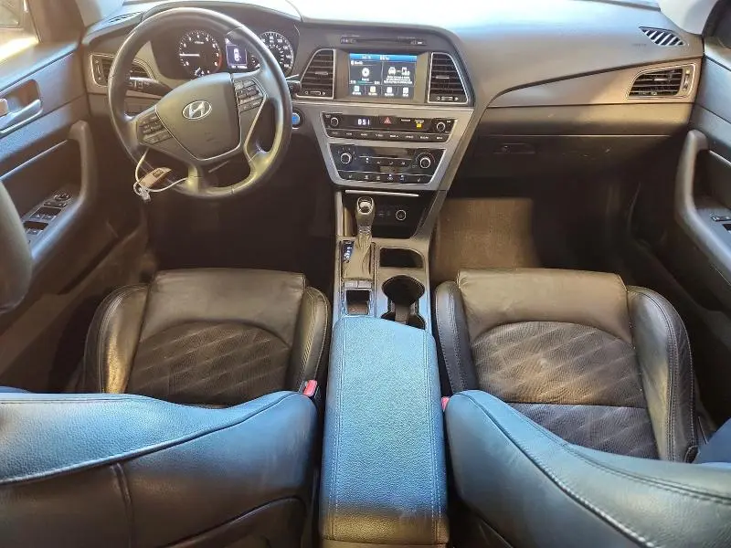 2017 HYUNDAI SONATA SPORT  