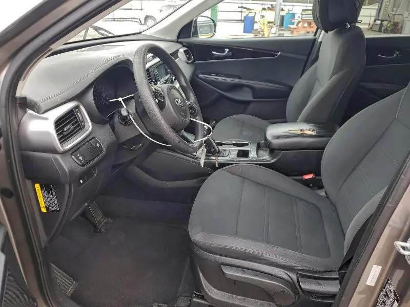2016 KIA SORENTO LX  