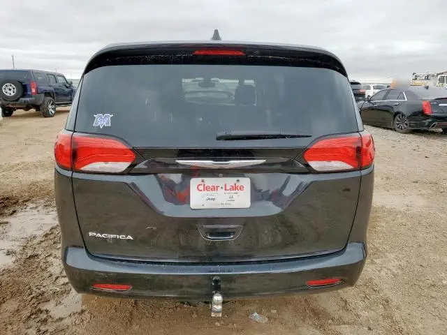 2017 CHRYSLER PACIFICA LX  