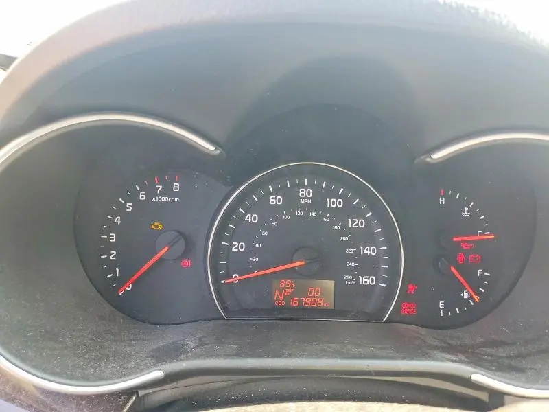 2015 KIA SORENTO LX  
