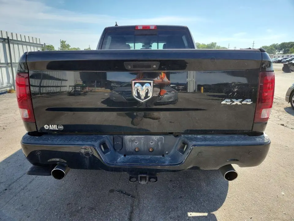 2015 RAM 1500 SPORT  