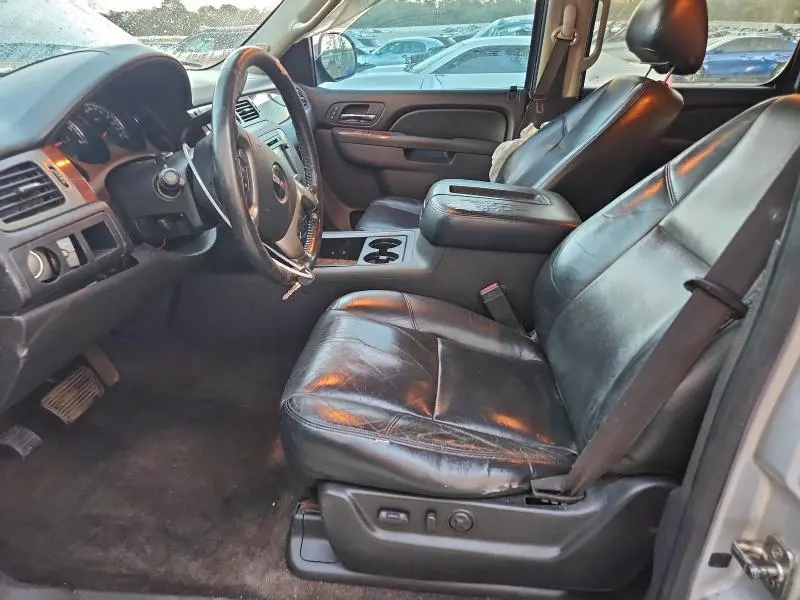 2012 GMC YUKON XL C1500 SLT  