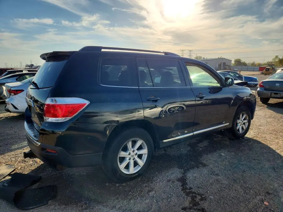 2011 TOYOTA HIGHLANDER BASE  