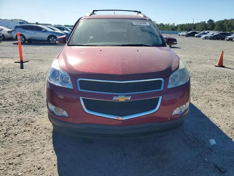 2011 CHEVROLET TRAVERSE LT  