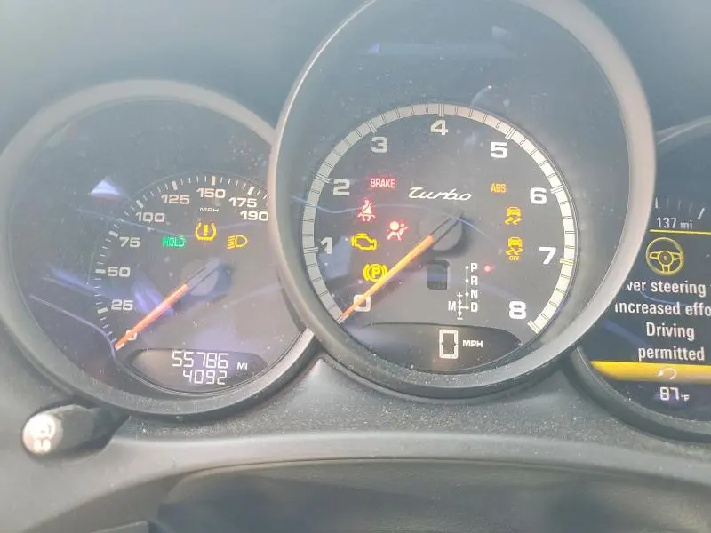 2015 PORSCHE MACAN TURBO  