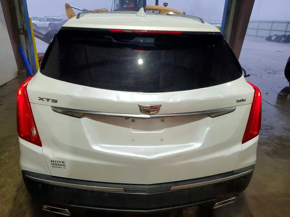 2018 CADILLAC XT5 LUXURY  