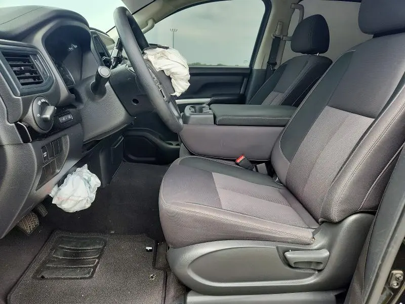 2023 NISSAN TITAN S  