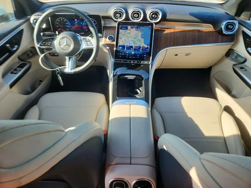 2025 MERCEDES-BENZ GLC 300 4MATIC  