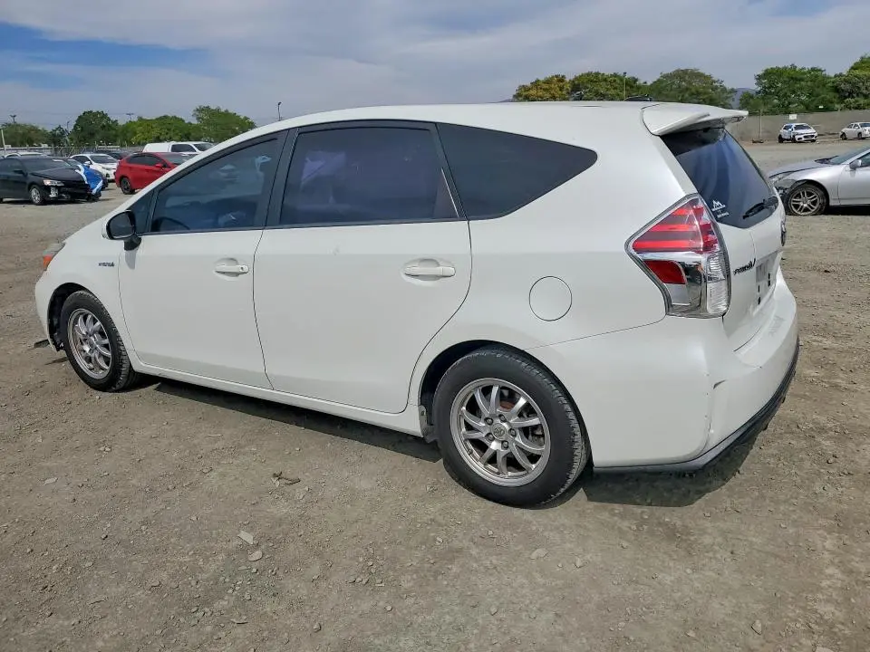 2015 TOYOTA PRIUS V THREE  