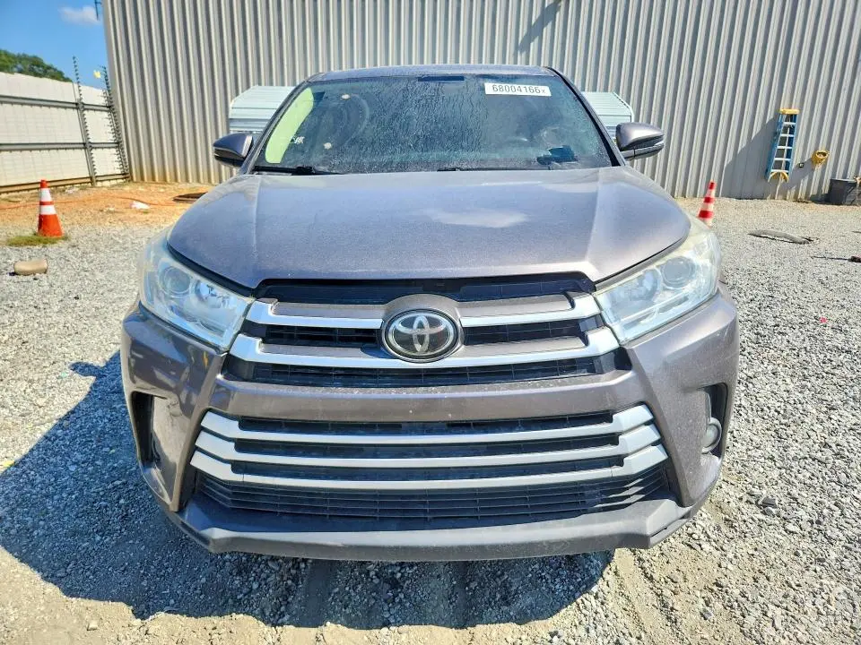2019 TOYOTA HIGHLANDER LE PLUS  