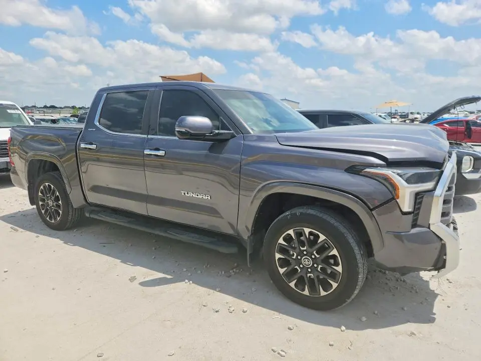 2024 TOYOTA TUNDRA CREWMAX LIMITED  