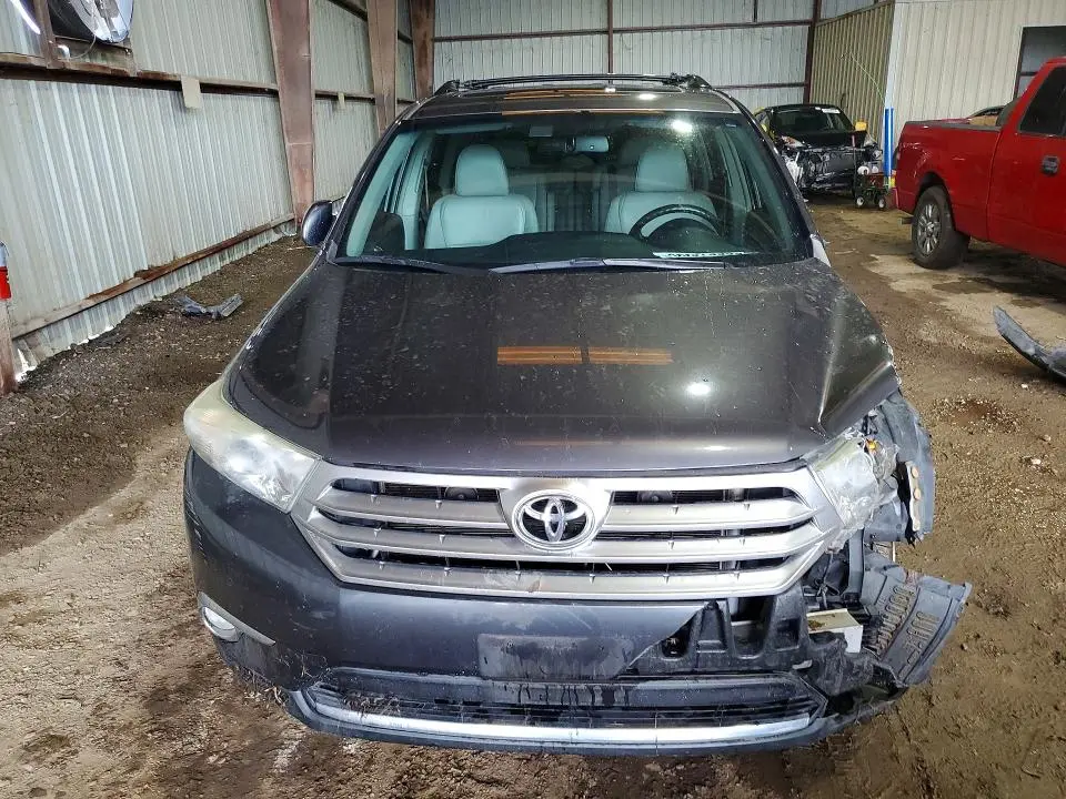 2013 TOYOTA HIGHLANDER LIMITED  