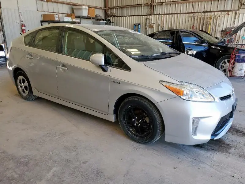 2014 TOYOTA PRIUS   