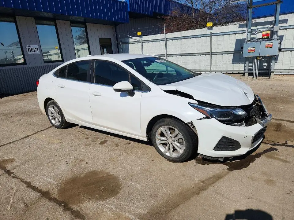 2019 CHEVROLET CRUZE LT  