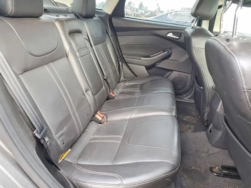 2012 FORD FOCUS TITANIUM  