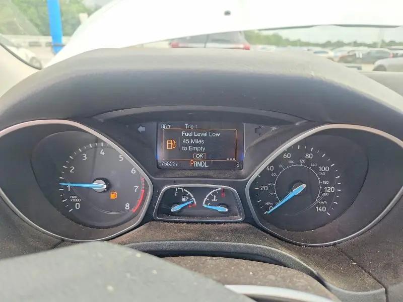 2017 FORD FOCUS SE  