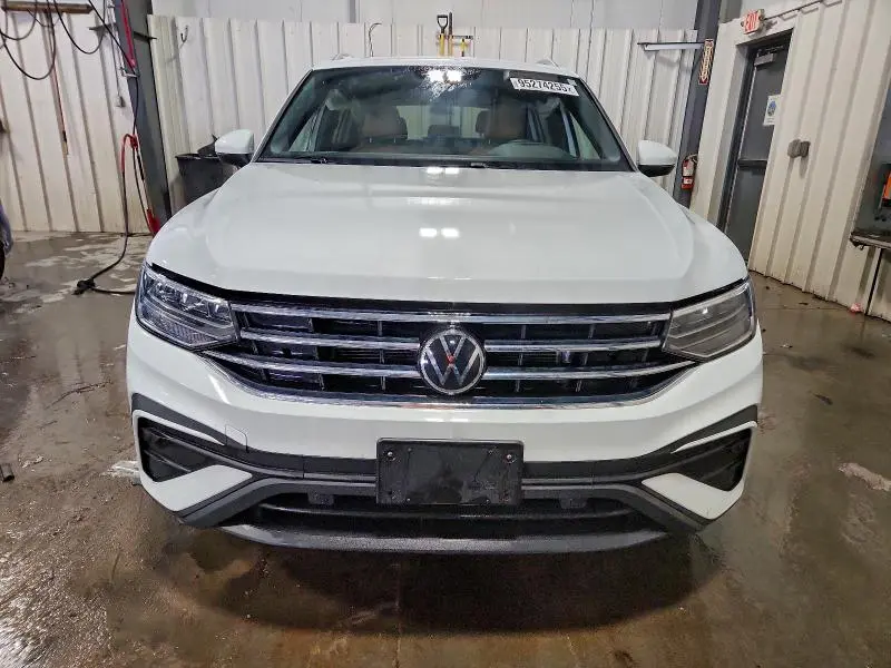 2024 VOLKSWAGEN TIGUAN SE  