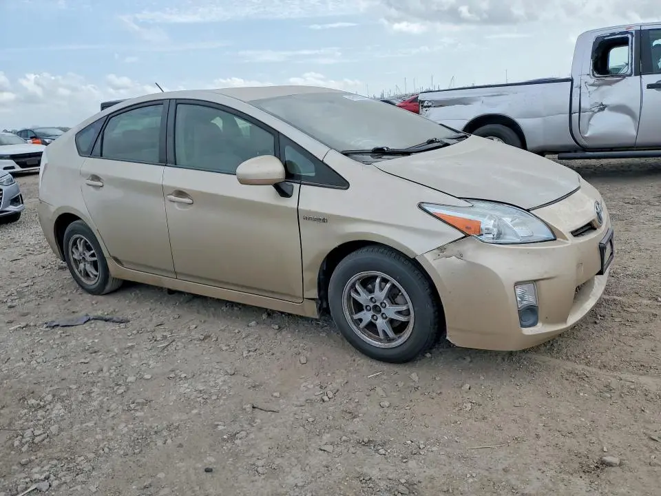 2010 TOYOTA PRIUS II  