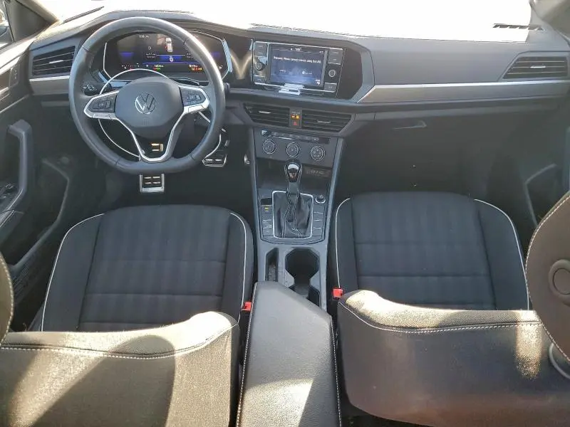 2024 VOLKSWAGEN JETTA SPORT  