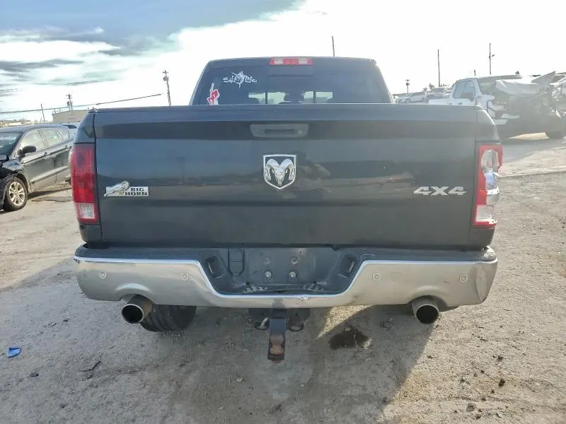 2018 RAM 1500 SLT  