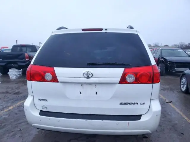 2010 TOYOTA SIENNA CE  