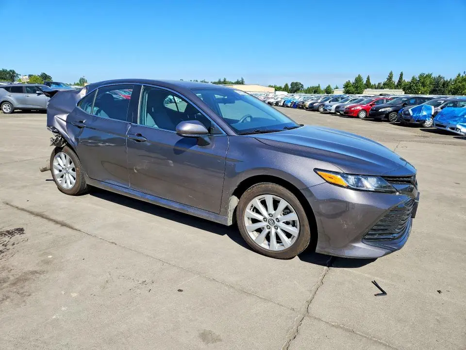 2020 TOYOTA CAMRY LE  