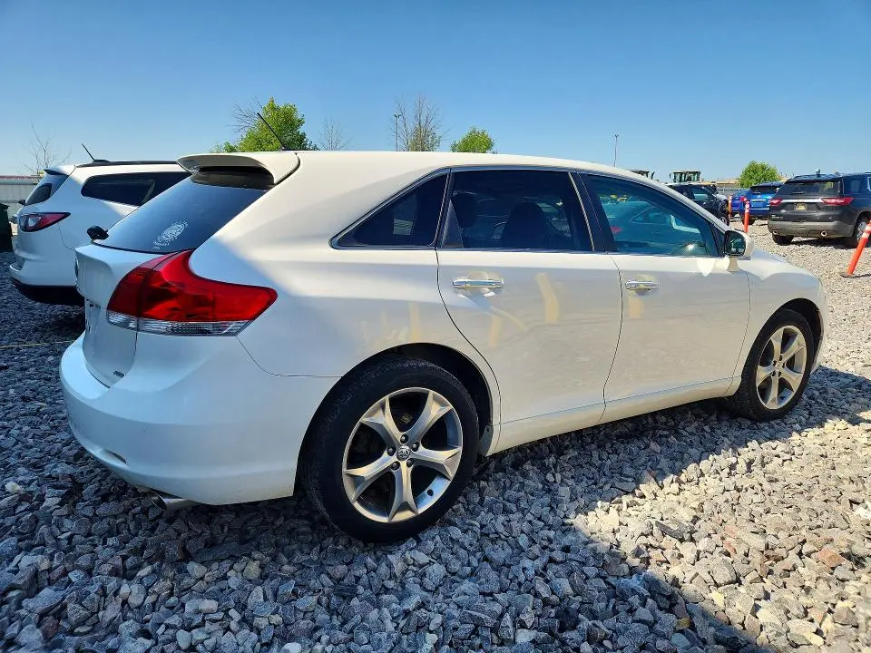 2011 TOYOTA VENZA AWD V6  