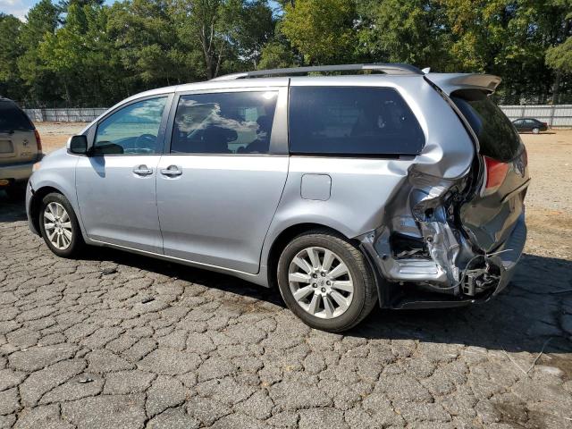 2011 TOYOTA SIENNA XLE