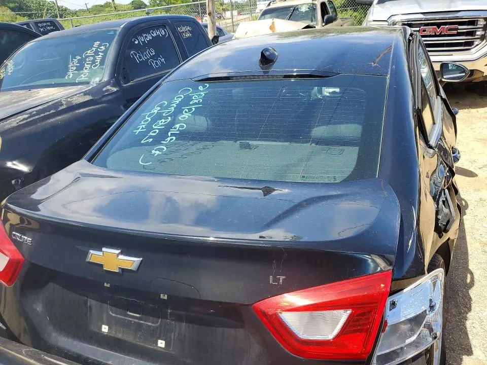 2017 CHEVROLET CRUZE LT  