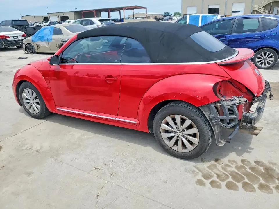 2018 VOLKSWAGEN BEETLE S  