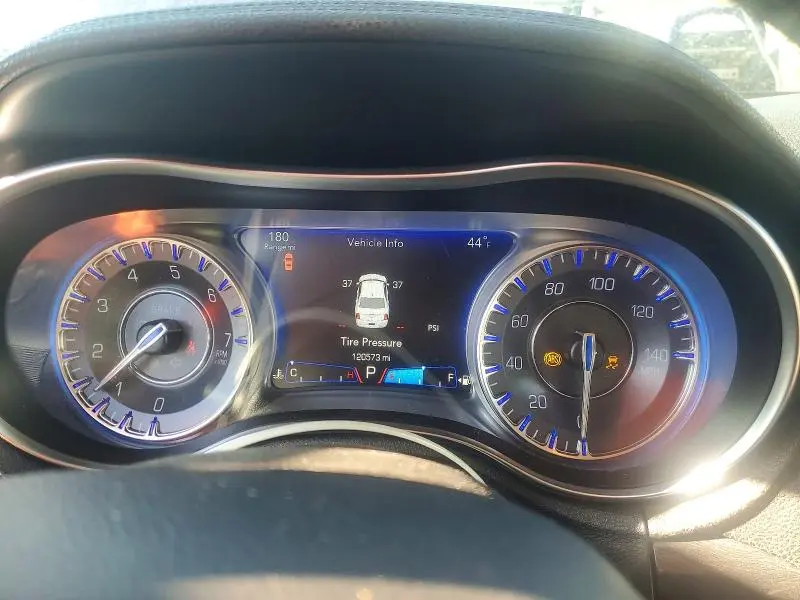 2017 CHRYSLER 300 LIMITED  
