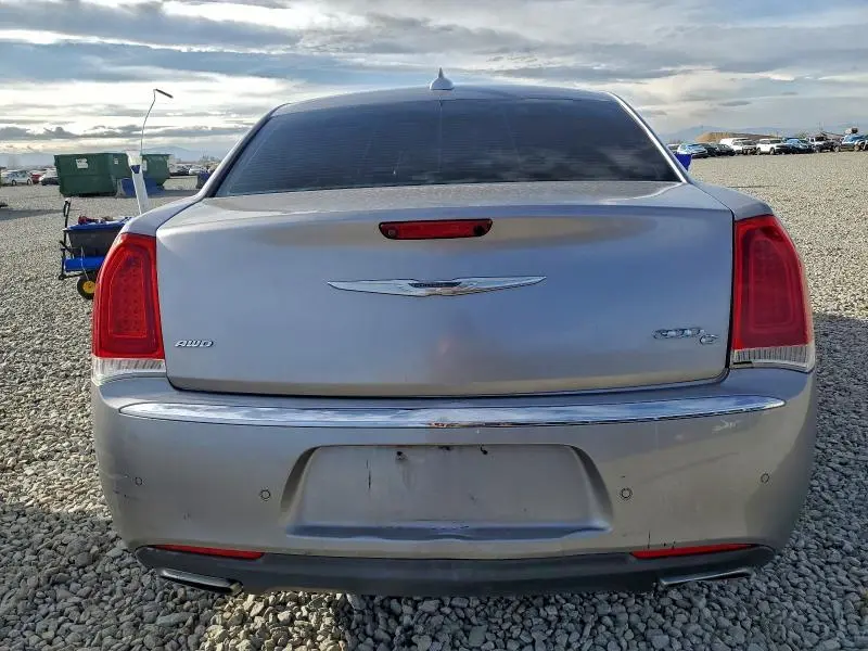 2016 CHRYSLER 300C   
