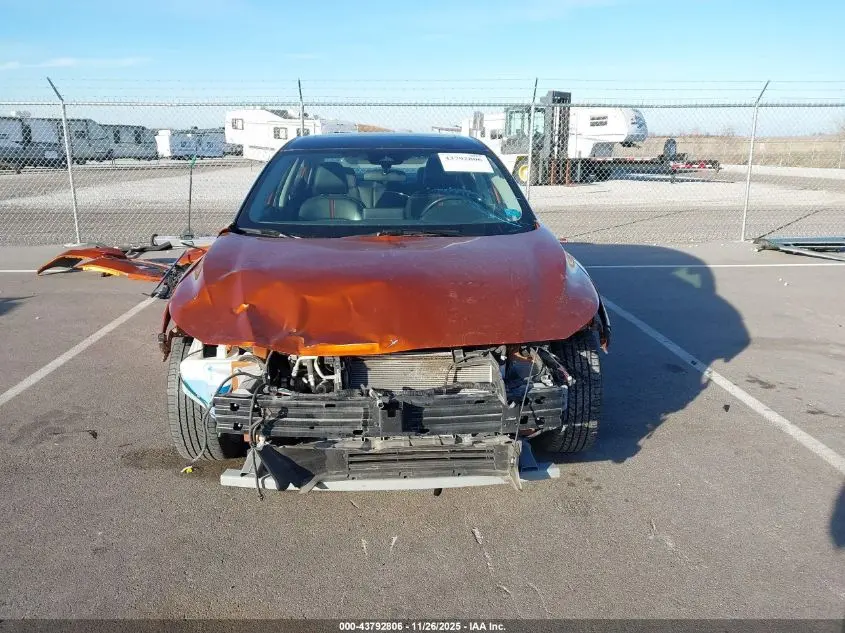 2023 NISSAN SENTRA SR XTRONIC CVT