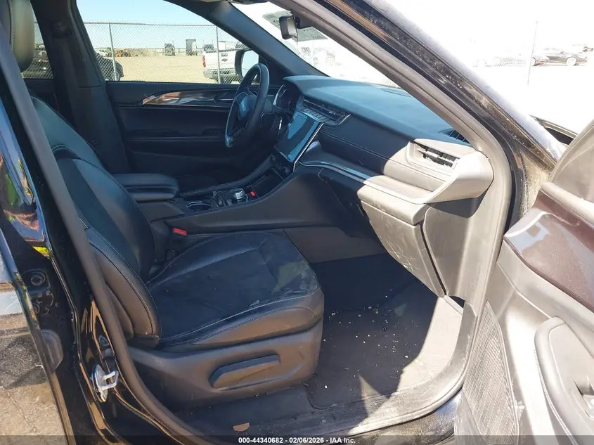 2023 JEEP GRAND CHEROKEE ALTITUDE 4X2