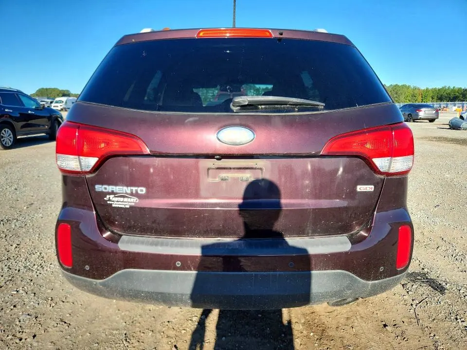 2014 KIA SORENTO LX  