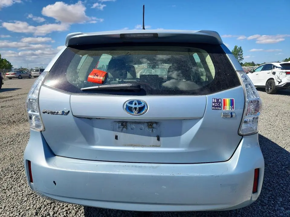 2012 TOYOTA PRIUS V THREE  