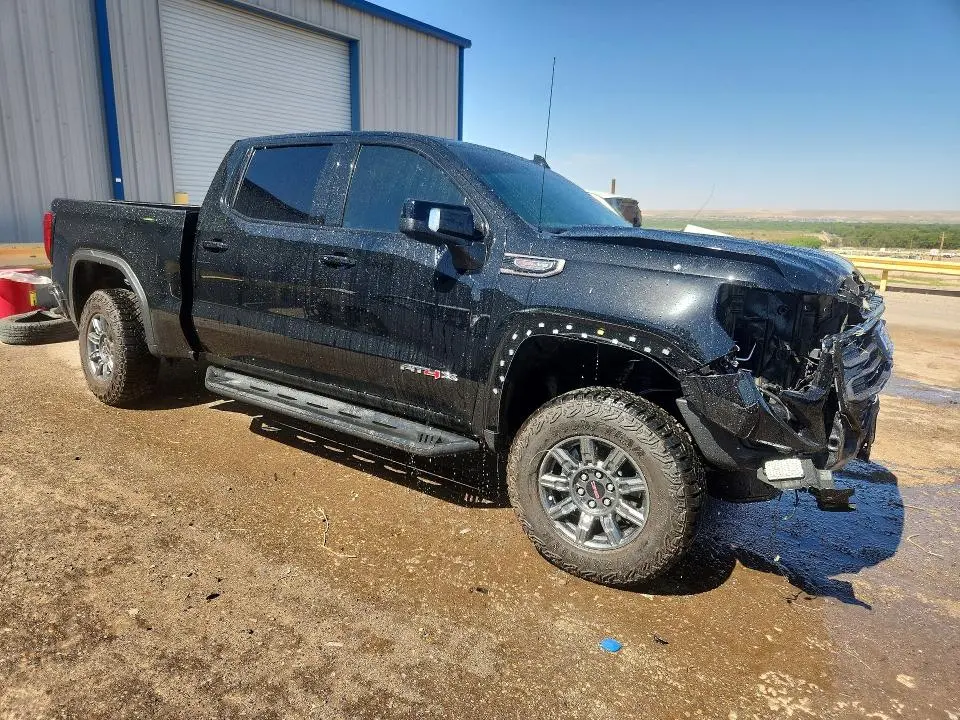 2026 GMC SIERRA K1500 AT4X  